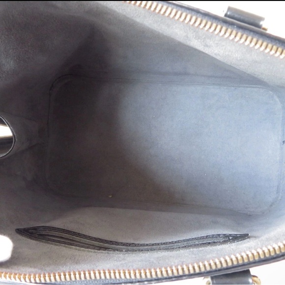 Louis Vuitton Black Epi Alma PM - EUC - Picture 6 of 7